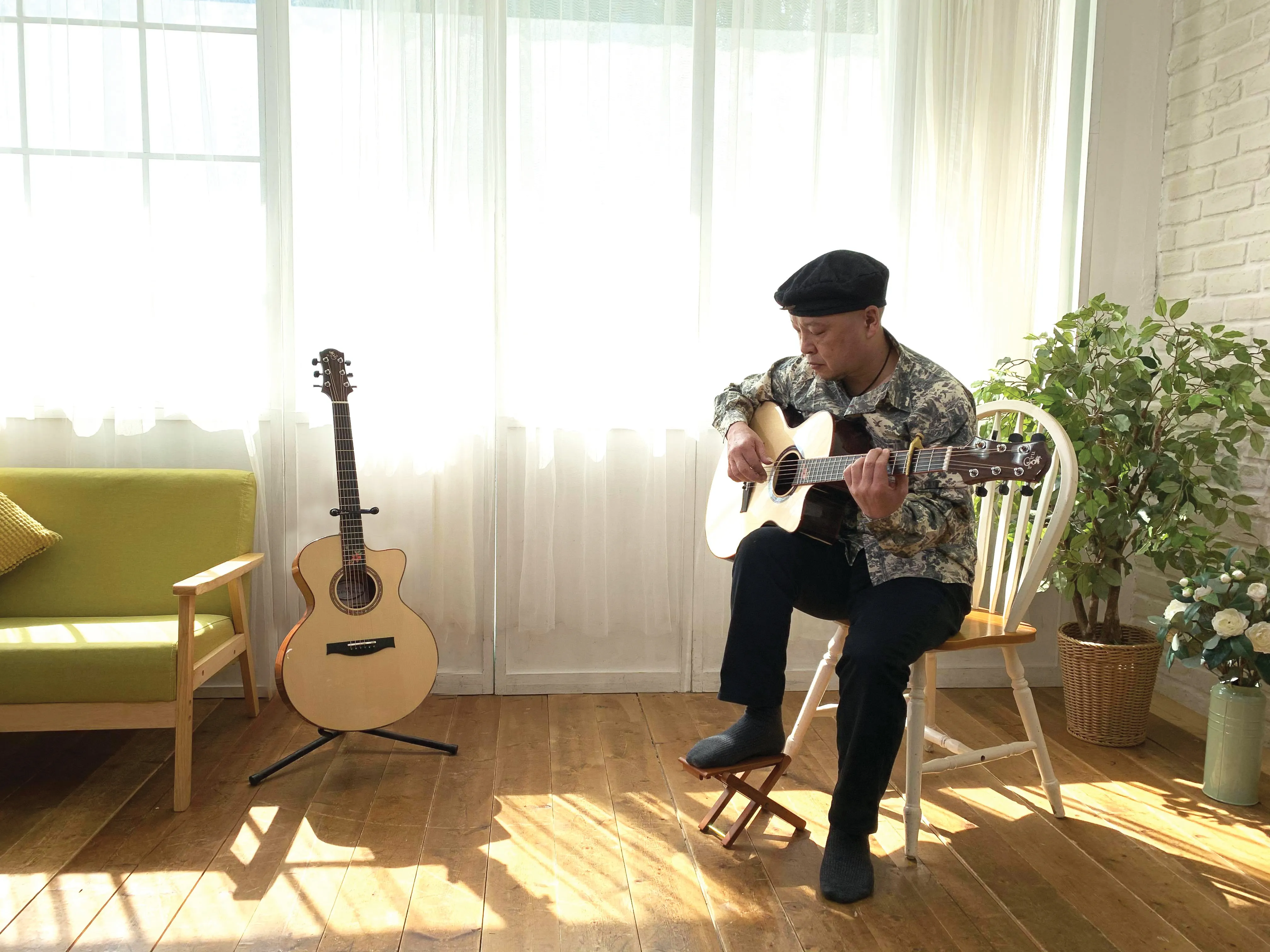 Naga Guitars SSJW-16MK Masaaki Kishibe 岸部真明簽名款花系列